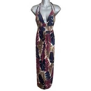 Beautiful floral backless maxi dress Size Large. Brand-Privy